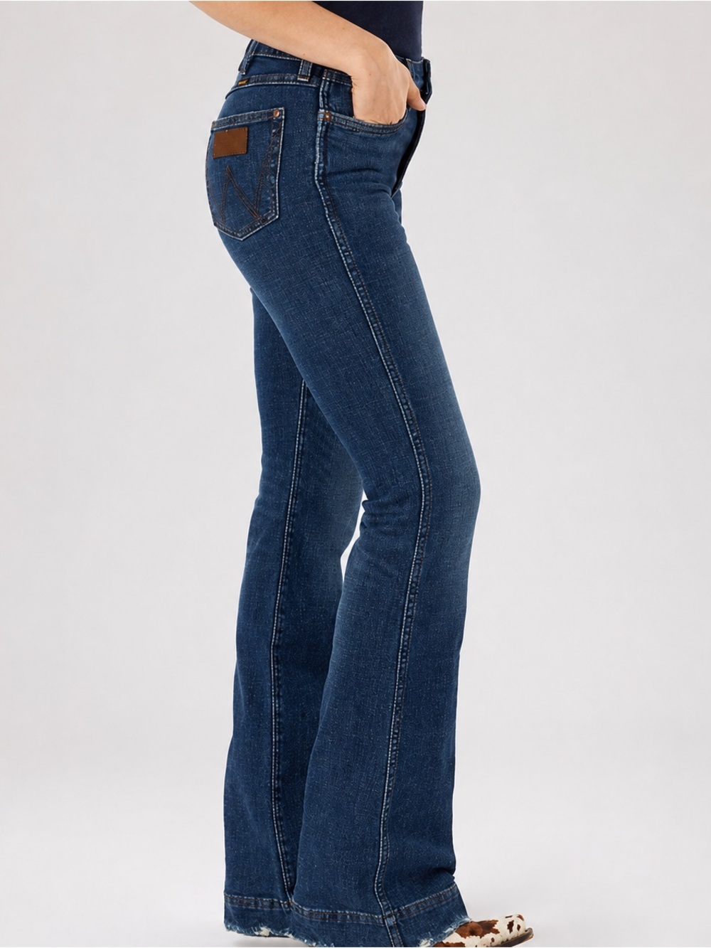 Wrangler Retro High Rise Flare Trouser Jeans 28 Denim Blue Western Ranch NWT - Picture 6 of 16